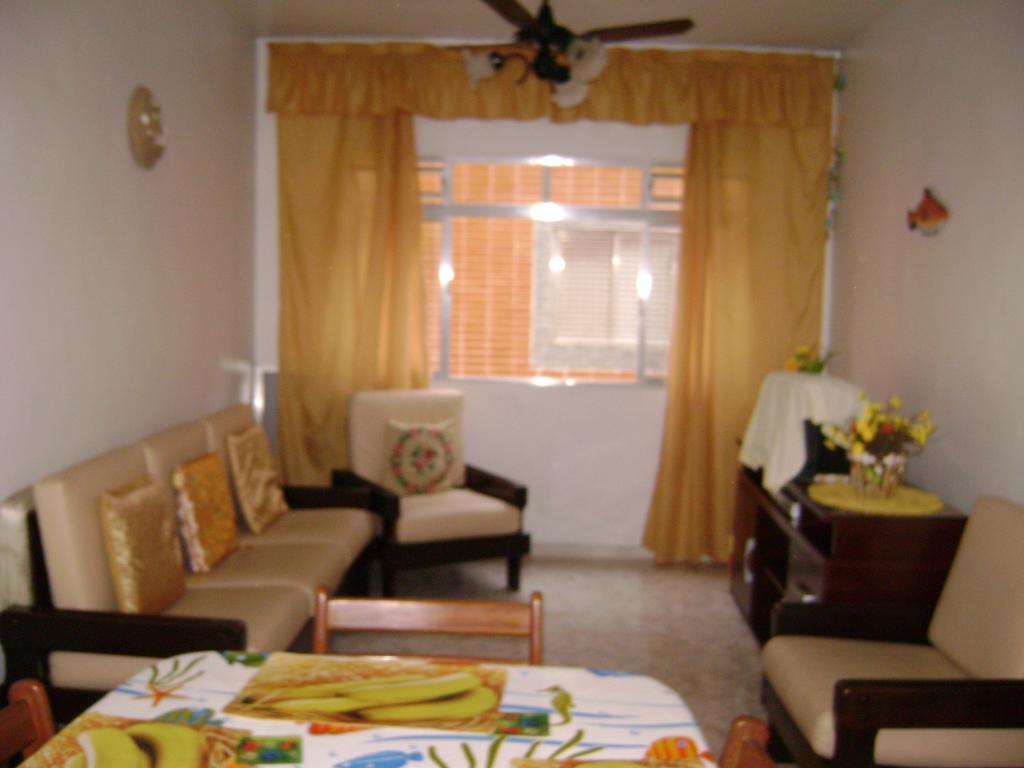 Apartamento Temporada Enseada Гуаружа Екстериор снимка